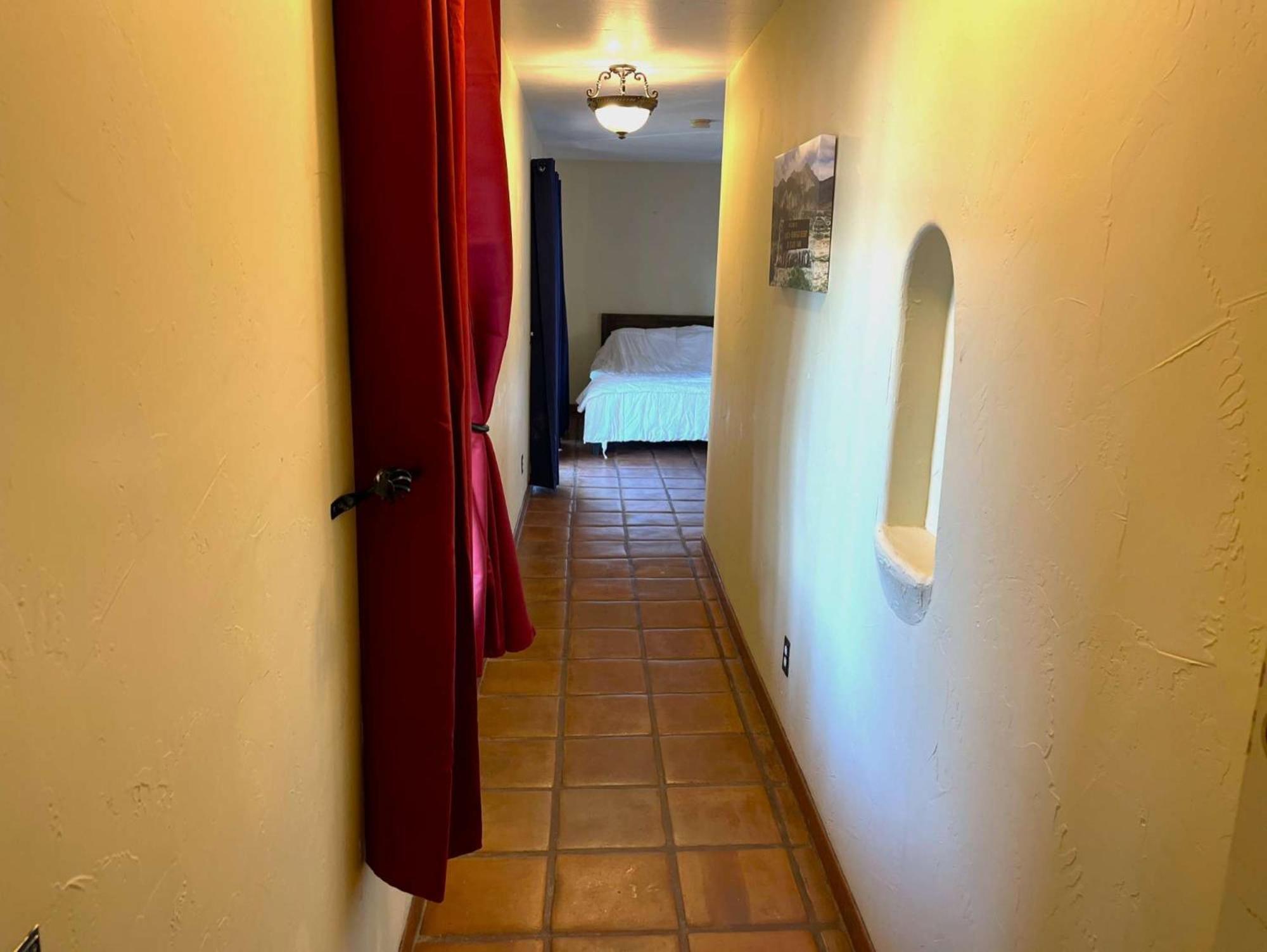 Private Home On 10 Acres - Heated Salt Pool & Jacuzzi, Mountain & City Views, Horseshoes, Basketball, Bbq, Golf Putting, Foosball, Croquet, Bose Stereo, White Cotton Bedding - Hilltop Hacienda, Pool Heat Optional Jamul Exterior photo